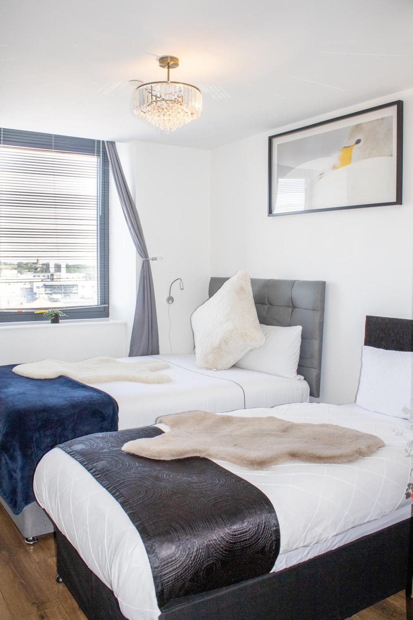 Sidemerseylivings - Central, Bright, And Convenient 2-Bedroom Apartment With Parking Liverpool Eksteriør billede